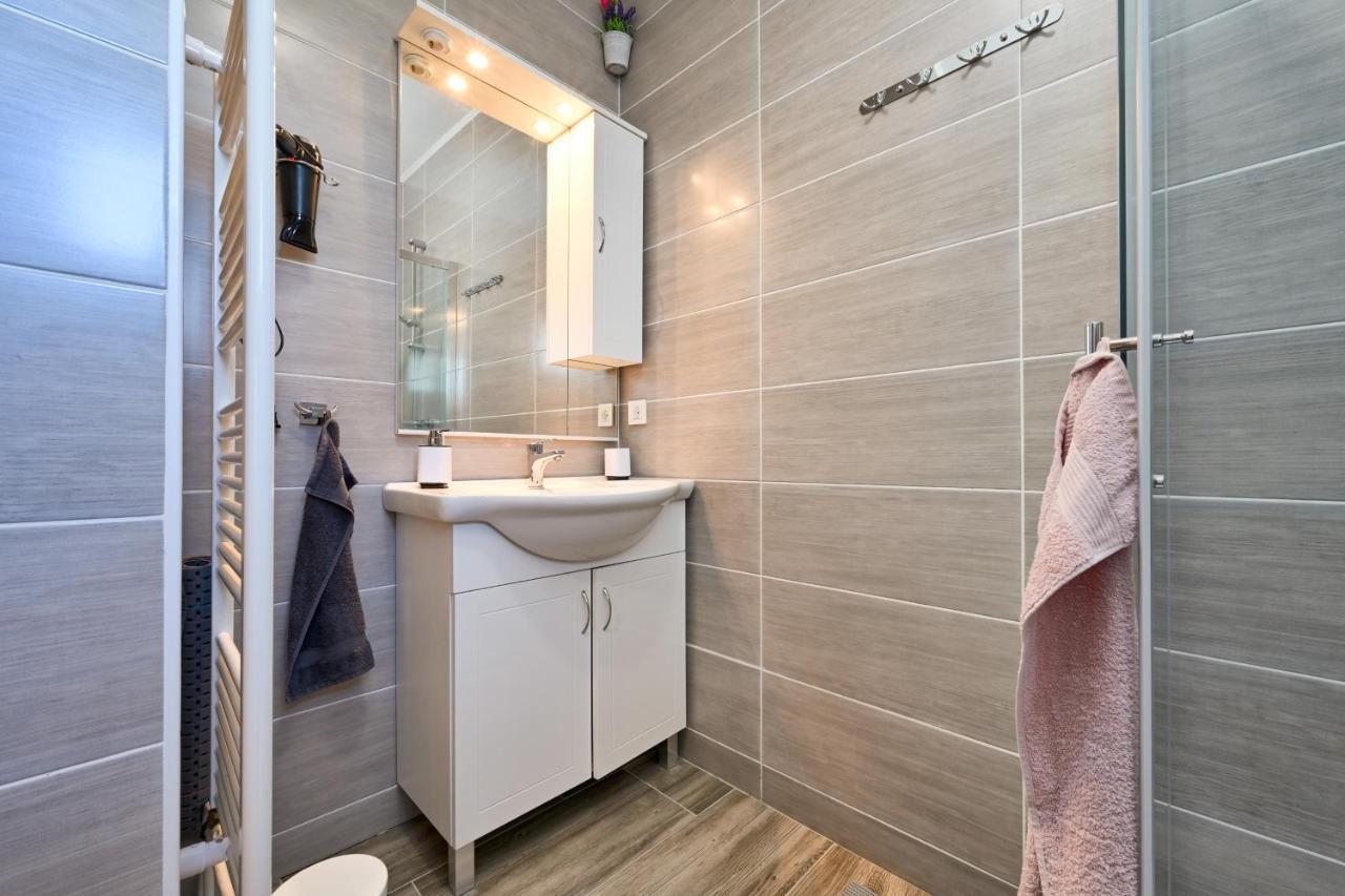 Cvetkova Hiza Sa Jacuzzijem Villa Tuheljske Toplice Exterior photo