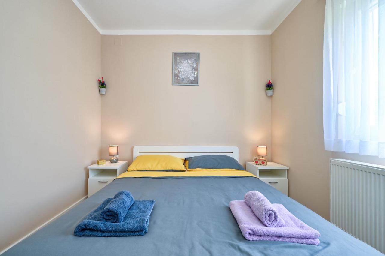 Cvetkova Hiza Sa Jacuzzijem Villa Tuheljske Toplice Exterior photo